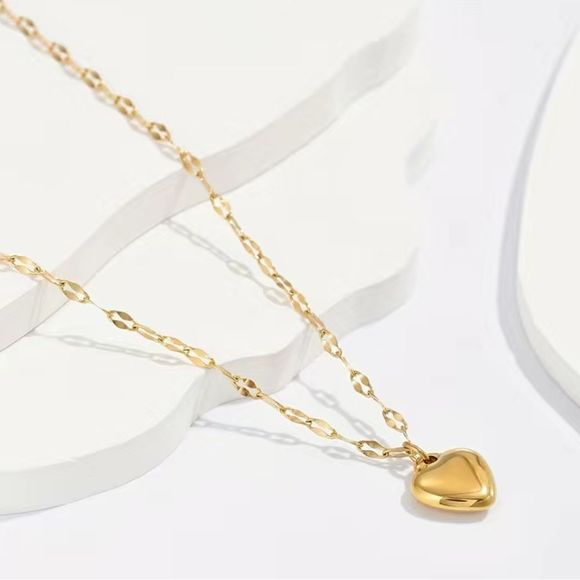 🧡 Delicate Gold Dainty Heart Necklace🧡 - Picture 14 of 16